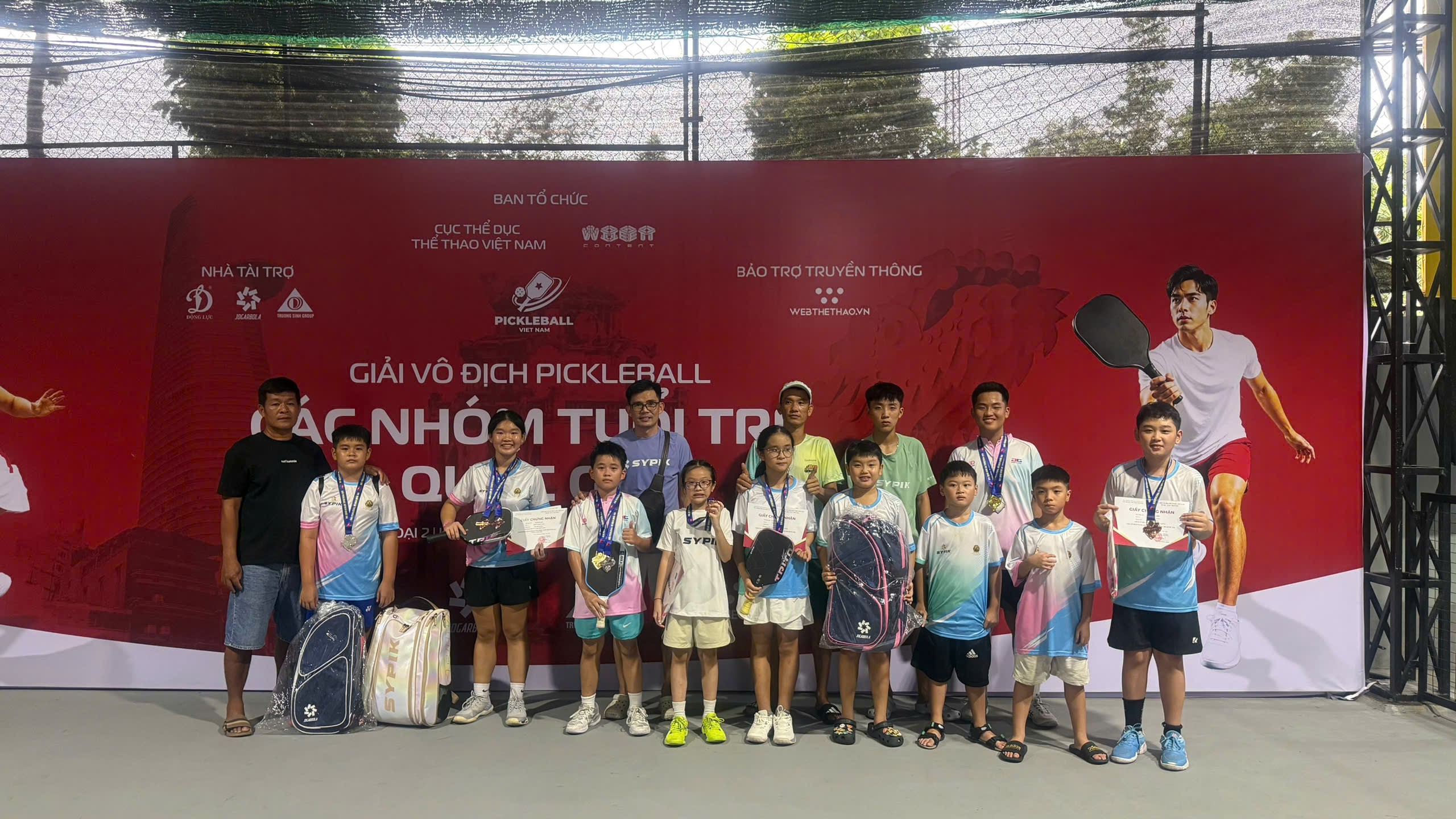 Hoạt động tập thể An Giang Junior