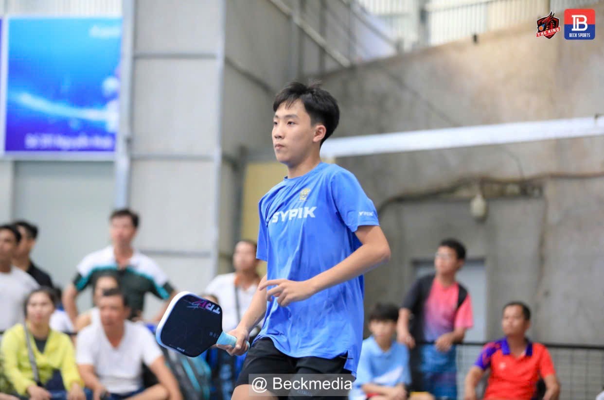 Khoảnh khắc bên đường biên